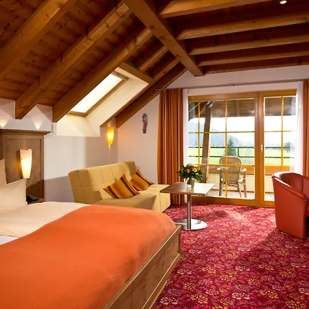 Отель Silberkoenig Schwarzwald & Restaurant Ringhotel