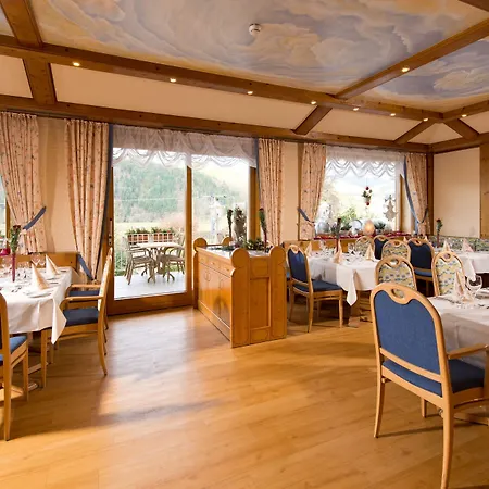 Silberkoenig Schwarzwald & Restaurant Ringhotel Гутах-им-Брайсгау